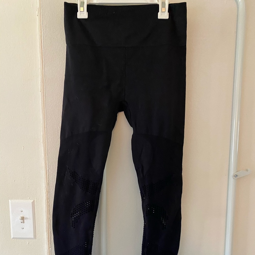 Fabletics High Waisted Seamless Mesh Legging